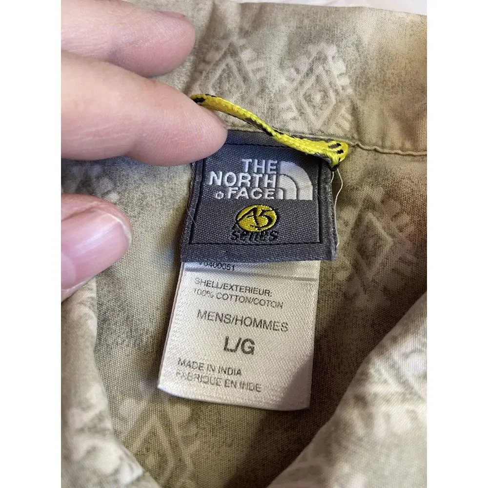 Men's The North Face Tropical Print Short‎ Sleeve Button Down Shirt-Size L